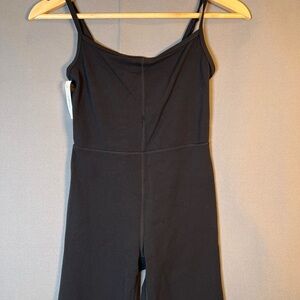 Aritzia Wilfred Free Divinity 7” Romper Body Suit Black Shorts One Piece SzXS